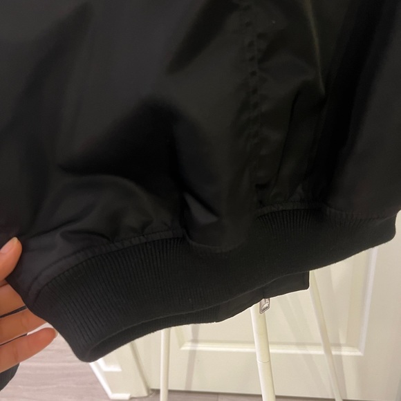 BRAND NEW BURBERRY LADIES BOMBER JACKET SIZE 4 US - Picture 11 of 11